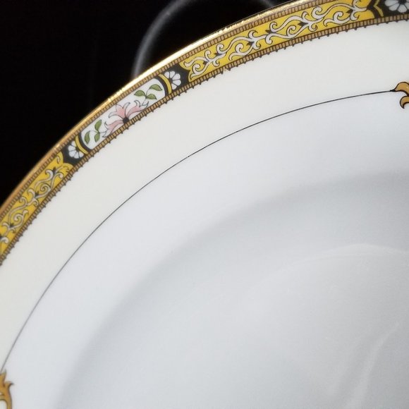 Noritake 2 Delmonte Dinner Plates - Picture 4 of 5